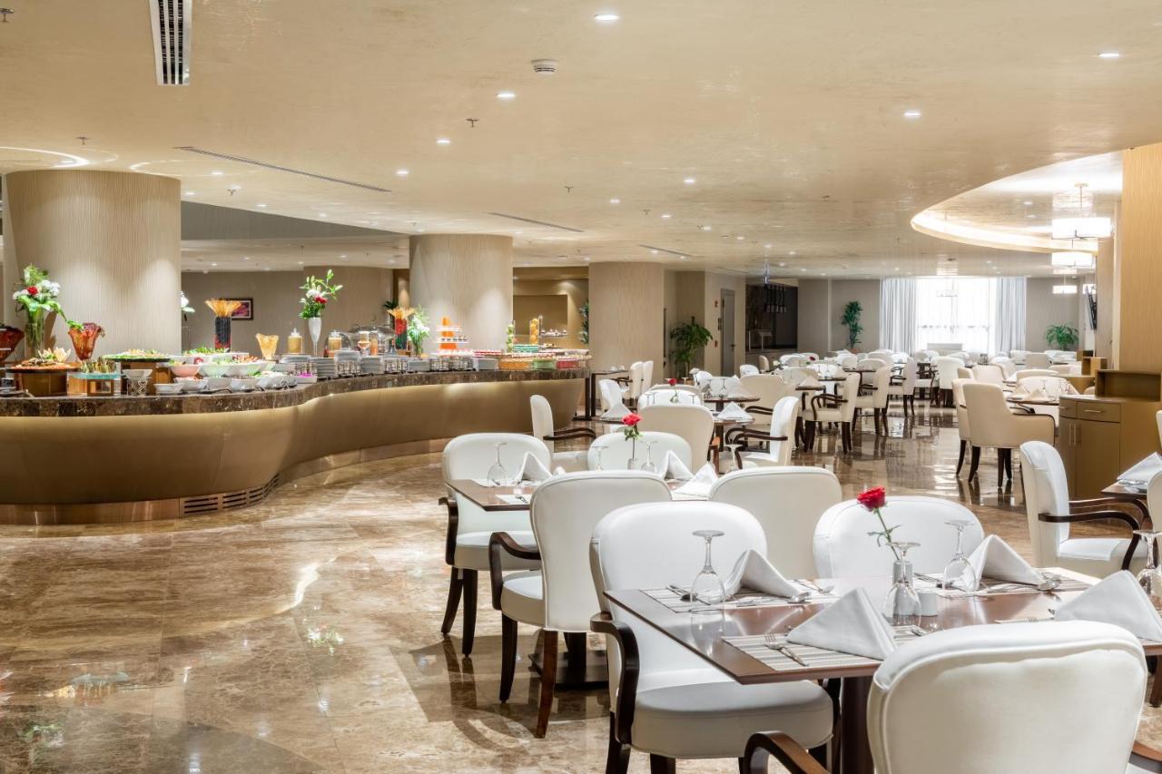 Millennium Makkah Al Naseem Mecca Exterior photo The hotel's restaurant